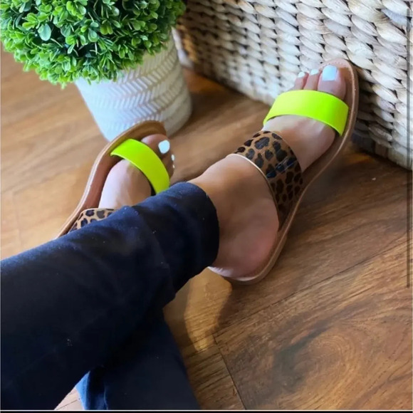 Double Straps Neon Yellow Slides - 8 - Picture 2 of 7